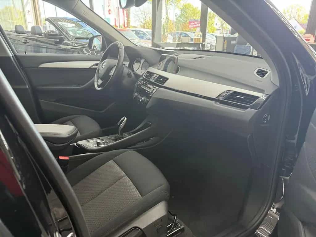 BMW X1 20iA sDrive Advantage, 2.Hand, Navi, Sitzh. 03/2019-photo-13