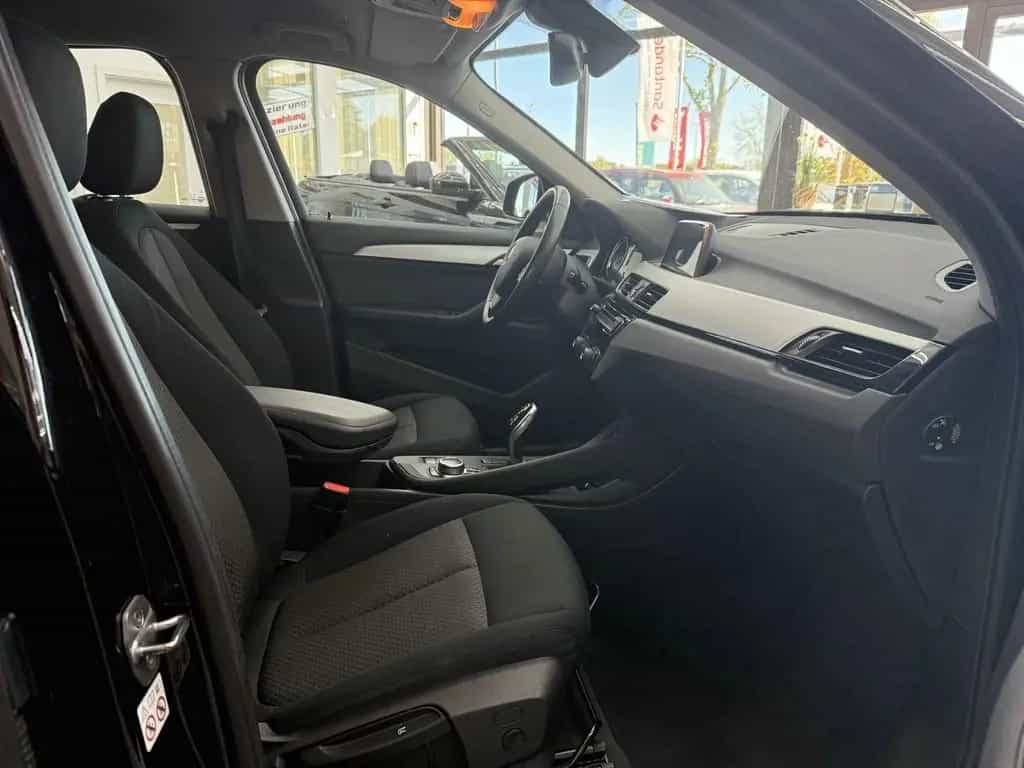 BMW X1 20iA sDrive Advantage, 2.Hand, Navi, Sitzh. 03/2019-photo-14