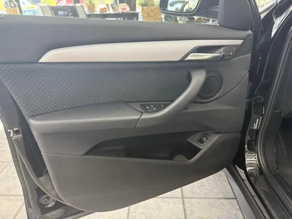 BMW X1 20iA sDrive Advantage, 2.Hand, Navi, Sitzh. 03/2019-photo-9