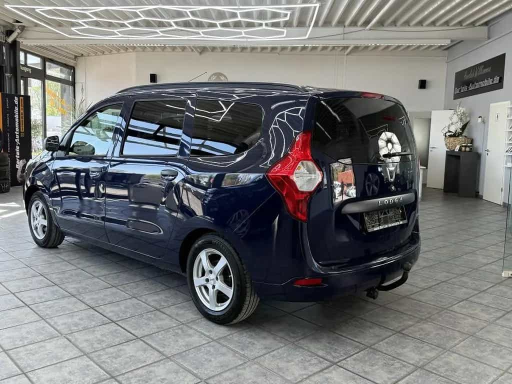 Dacia Lodgy 1.6 Essentiel, 2.Hand, Alu, AHK, HU neu ! 03/2016-photo-1