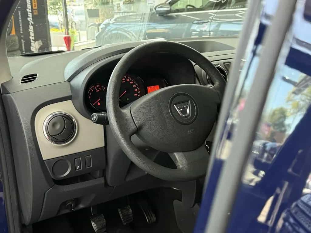 Dacia Lodgy 1.6 Essentiel, 2.Hand, Alu, AHK, HU neu ! 03/2016-photo-6
