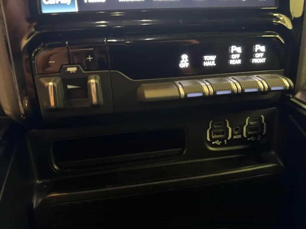 Dodge RAM 1500 5.7 Laramie 4x4 / 22" La Chanti / LED 07/2023-photo-21