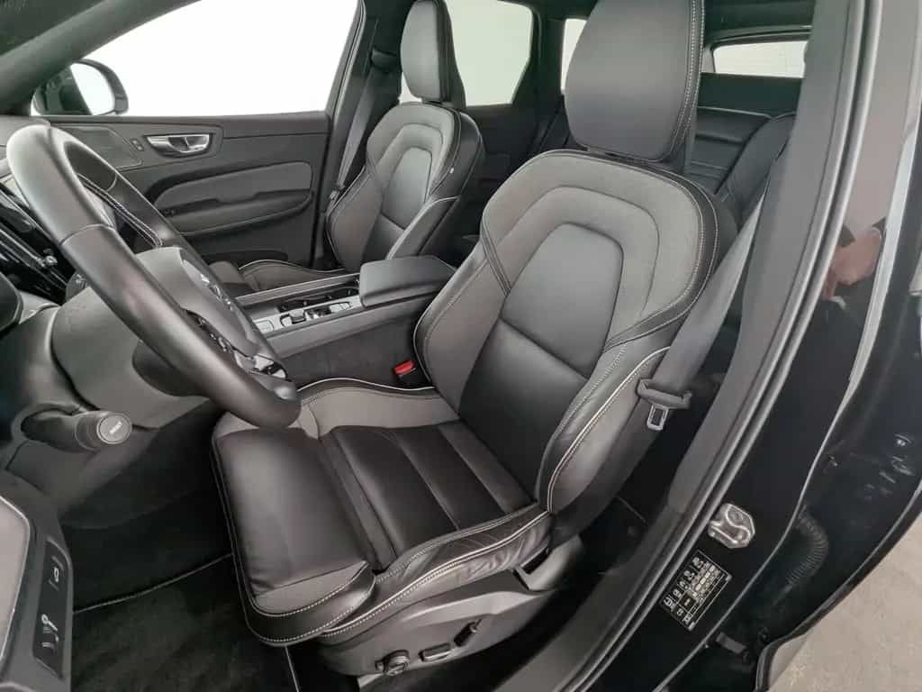 Volvo XC60 XC 60 B4AWD R-Design LED+NAVI+ACC+AHK+LEDER+ 06/2021-photo-15