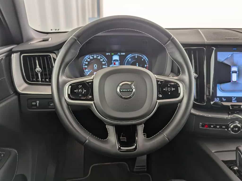 Volvo XC60 XC 60 B4AWD R-Design LED+NAVI+ACC+AHK+LEDER+ 06/2021-photo-19
