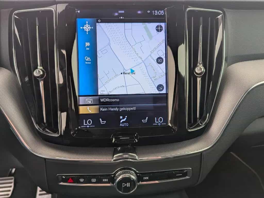 Volvo XC60 XC 60 B4AWD R-Design LED+NAVI+ACC+AHK+LEDER+ 06/2021-photo-21