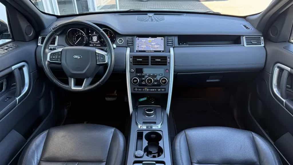 Land Rover Discovery Sport 2.0 TD4 SE AWD PANO RCAM GRA 12/2018-photo-12