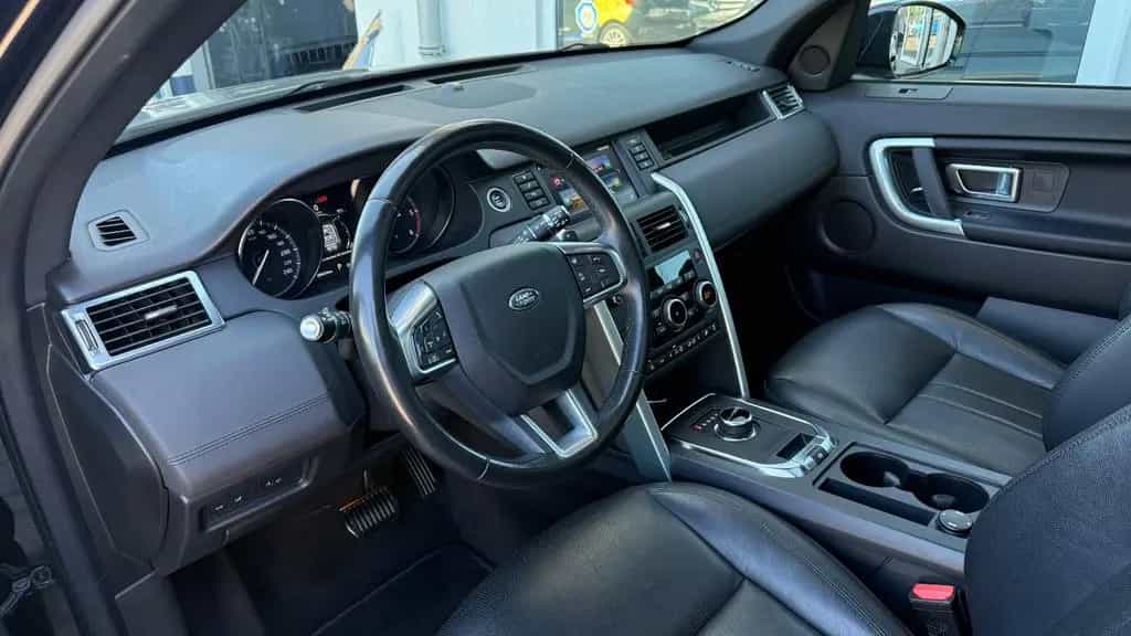 Land Rover Discovery Sport 2.0 TD4 SE AWD PANO RCAM GRA 12/2018-photo-8