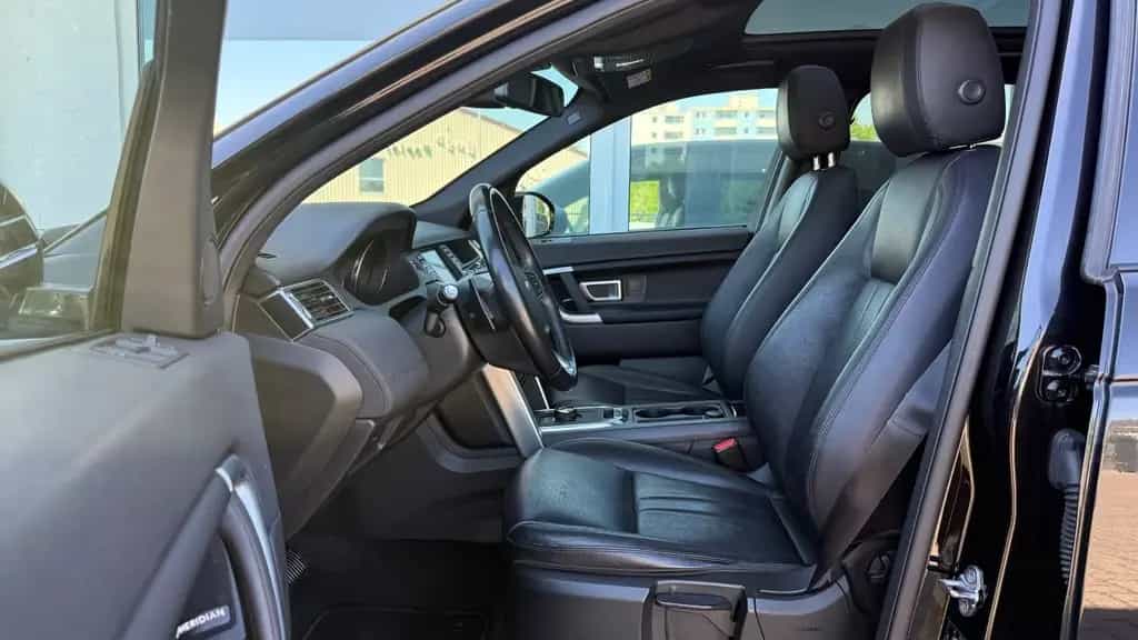 Land Rover Discovery Sport 2.0 TD4 SE AWD PANO RCAM GRA 12/2018-photo-9