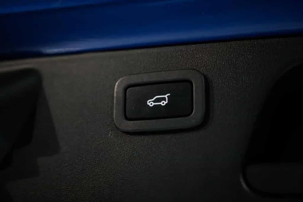 Jaguar E-Pace 2.0 D R-Dynamic SE AWD NAVI LED PFK PANO 04/2019-photo-15
