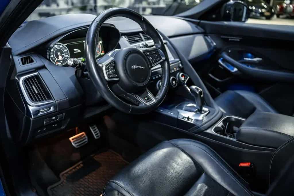 Jaguar E-Pace 2.0 D R-Dynamic SE AWD NAVI LED PFK PANO 04/2019-photo-16