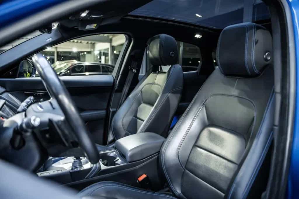 Jaguar E-Pace 2.0 D R-Dynamic SE AWD NAVI LED PFK PANO 04/2019-photo-17