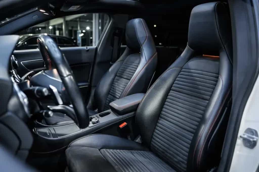 Mercedes-Benz CLA 200 AMG-Line Autom. NAVI LED RFK PANO Night 10/2017-photo-16