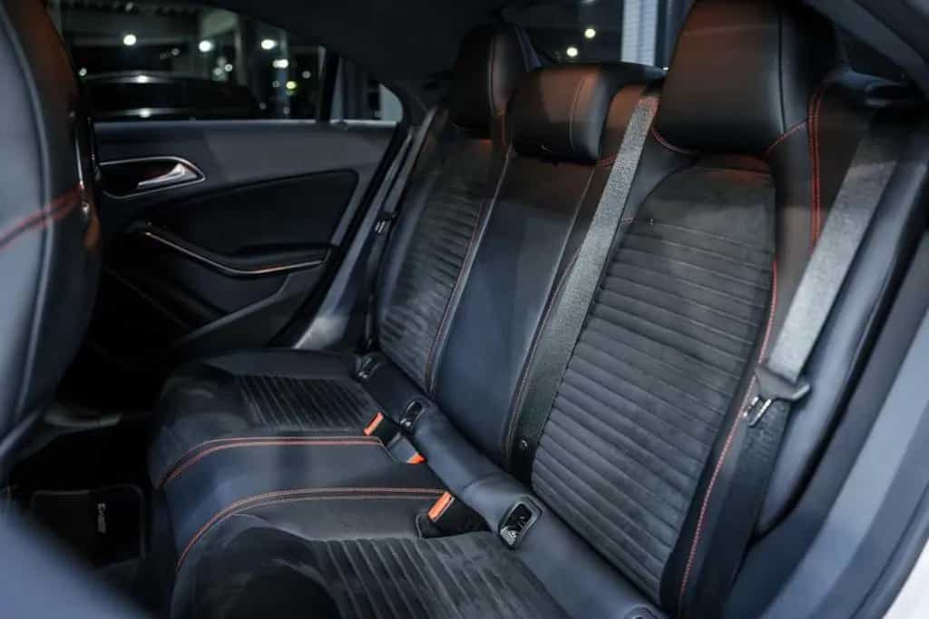 Mercedes-Benz CLA 200 AMG-Line Autom. NAVI LED RFK PANO Night 10/2017-photo-25
