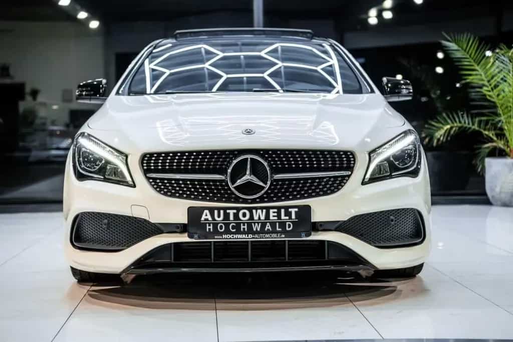 Mercedes-Benz CLA 200 AMG-Line Autom. NAVI LED RFK PANO Night 10/2017-photo-4
