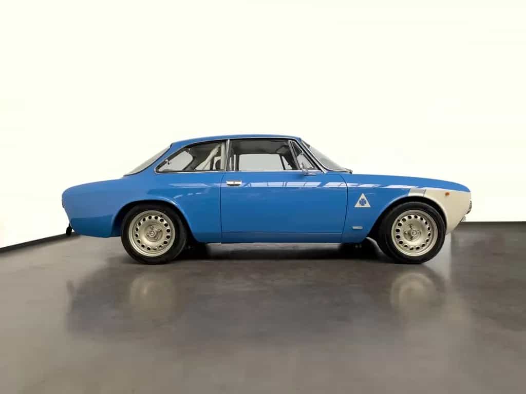 Alfa Romeo GT Super+ Restomod 180PS | KW3 | Alcantara etc 07/1975-photo-7