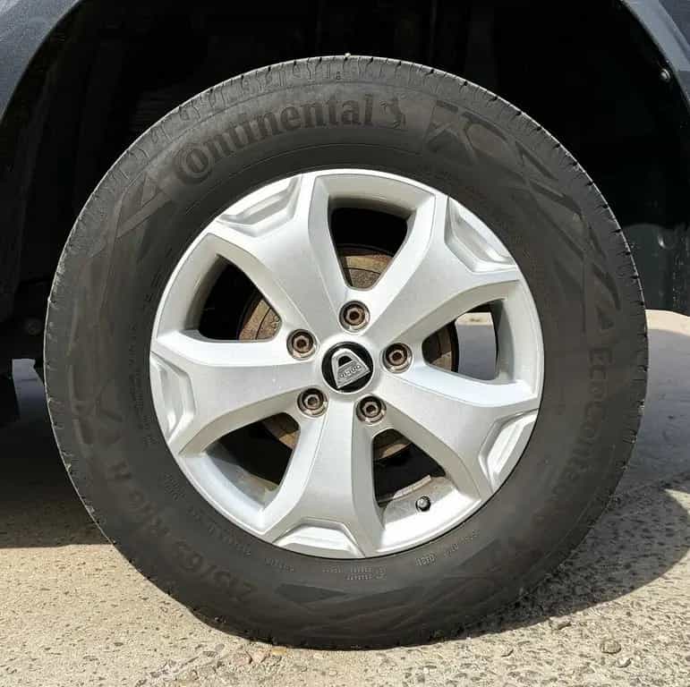Dacia Duster 2 Extreme KAM PTS SHZ LM KEYLESS 02/2023-photo-29