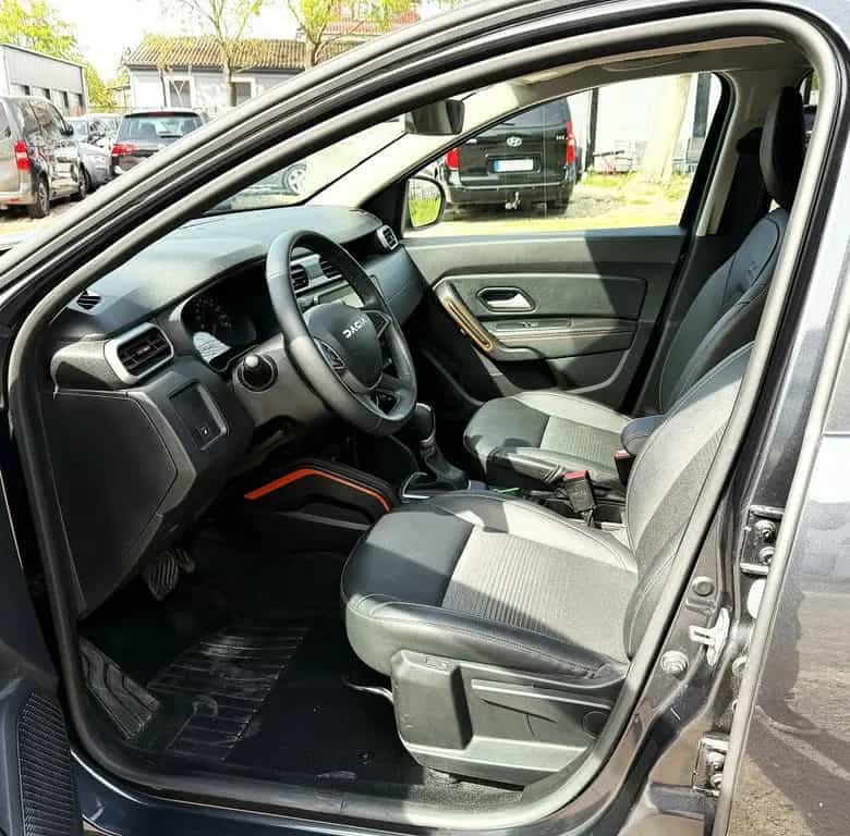 Dacia Duster 2 Extreme KAM PTS SHZ LM KEYLESS 02/2023-photo-5