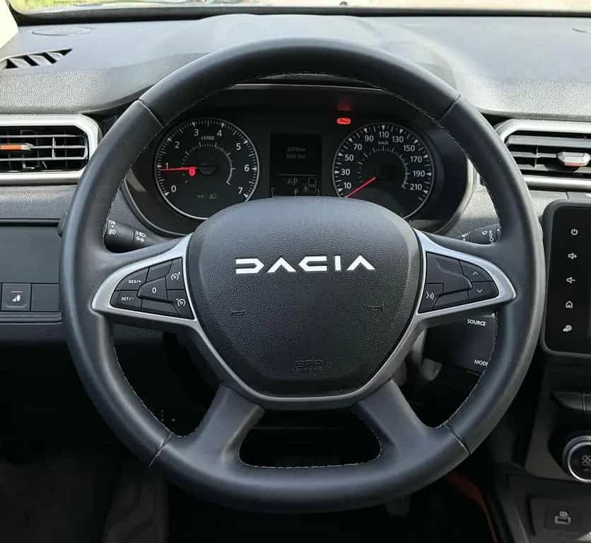 Dacia Duster 2 Extreme KAM PTS SHZ LM KEYLESS 02/2023-photo-8