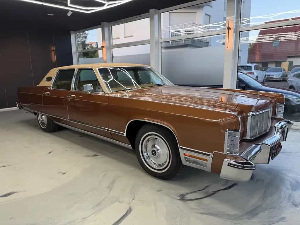 Lincoln Continental 07/1975-photo-2