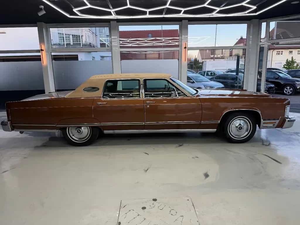 Lincoln Continental 07/1975-photo-3