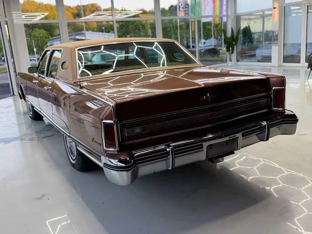 Lincoln Continental 07/1975-photo-7