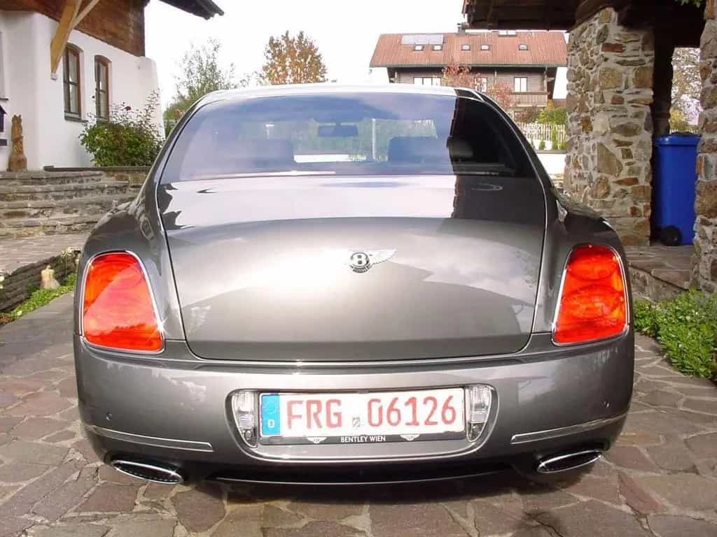 Bentley Flying Spur Speed EINMALIG  Wie fabrikneu  NUR 4 04/2010-photo-10