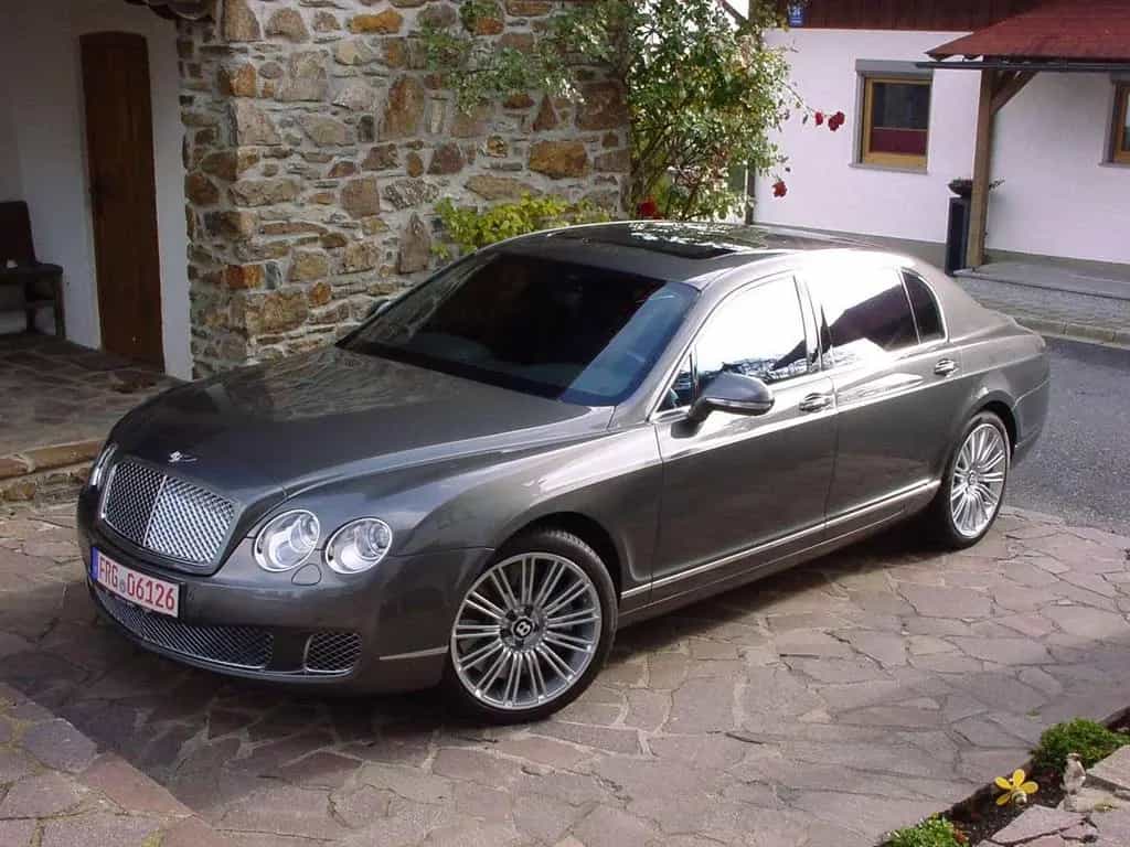Bentley Flying Spur Speed EINMALIG  Wie fabrikneu  NUR 4 04/2010-photo-12