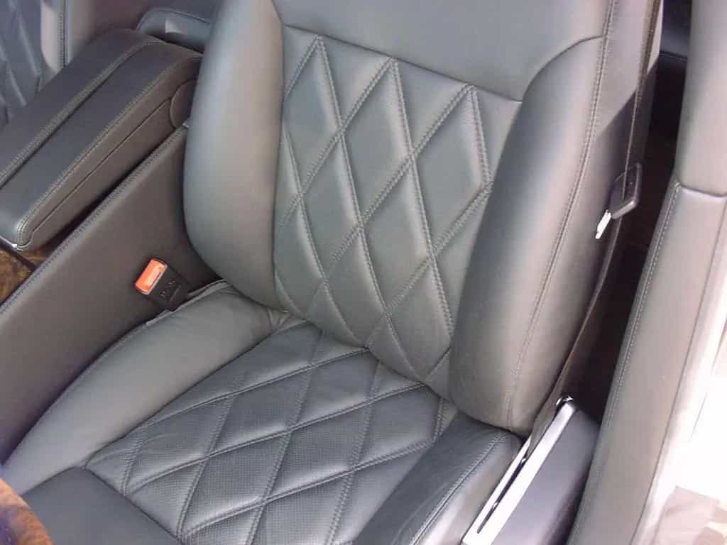 Bentley Flying Spur Speed EINMALIG  Wie fabrikneu  NUR 4 04/2010-photo-23