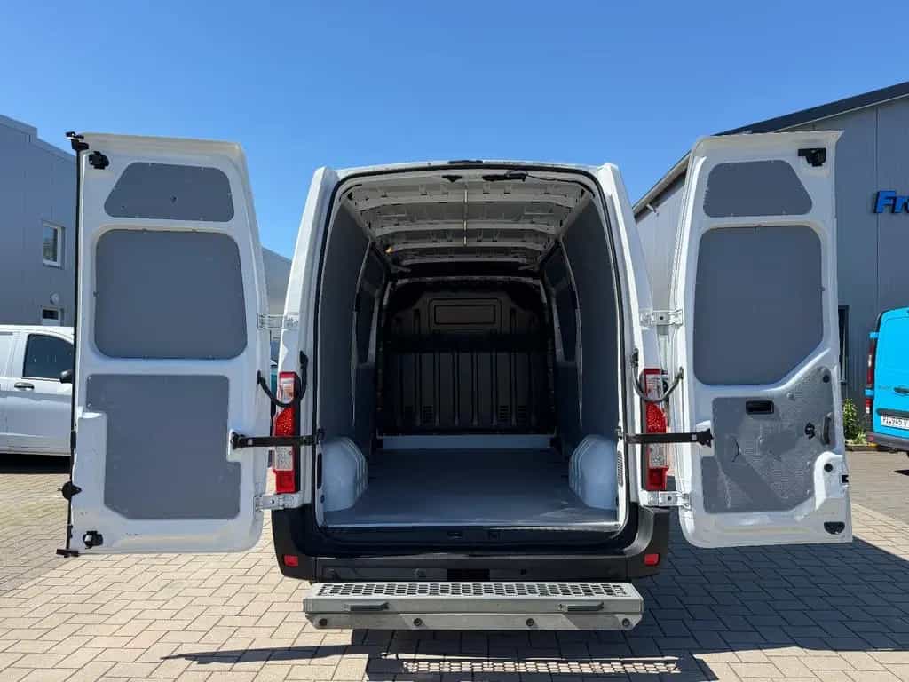 Renault Master III Kasten L2H2 HKa 3,5t Navi/AHK/Kamera+ 04/2020-photo-4