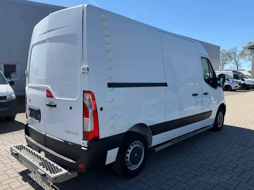 Renault Master III Kasten L2H2 HKa 3,5t Navi/AHK/Kamera+ 04/2020-photo-5