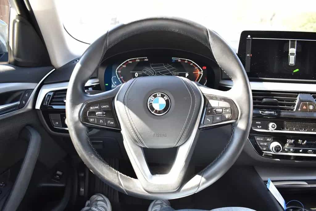 BMW 520 d Mild Hybrid HUD Navi LED Kamera APP 03/2021-photo-15