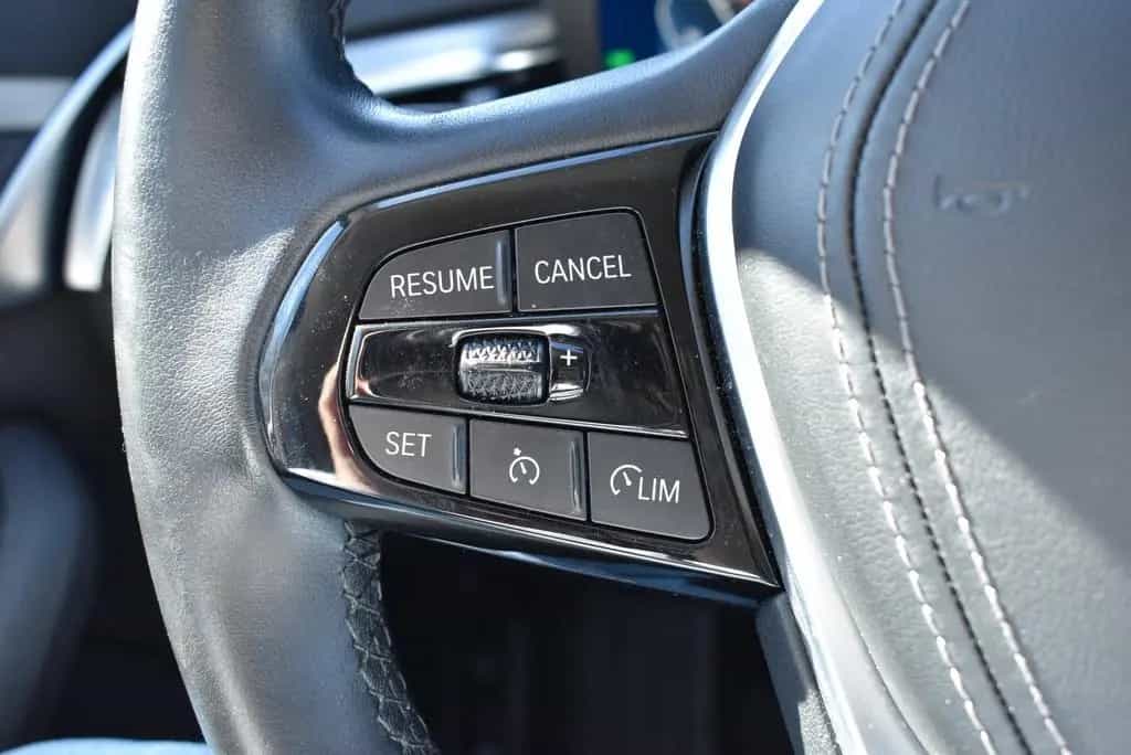 BMW 520 d Mild Hybrid HUD Navi LED Kamera APP 03/2021-photo-17