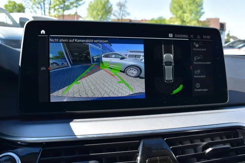 BMW 520 d Mild Hybrid HUD Navi LED Kamera APP 03/2021-photo-32