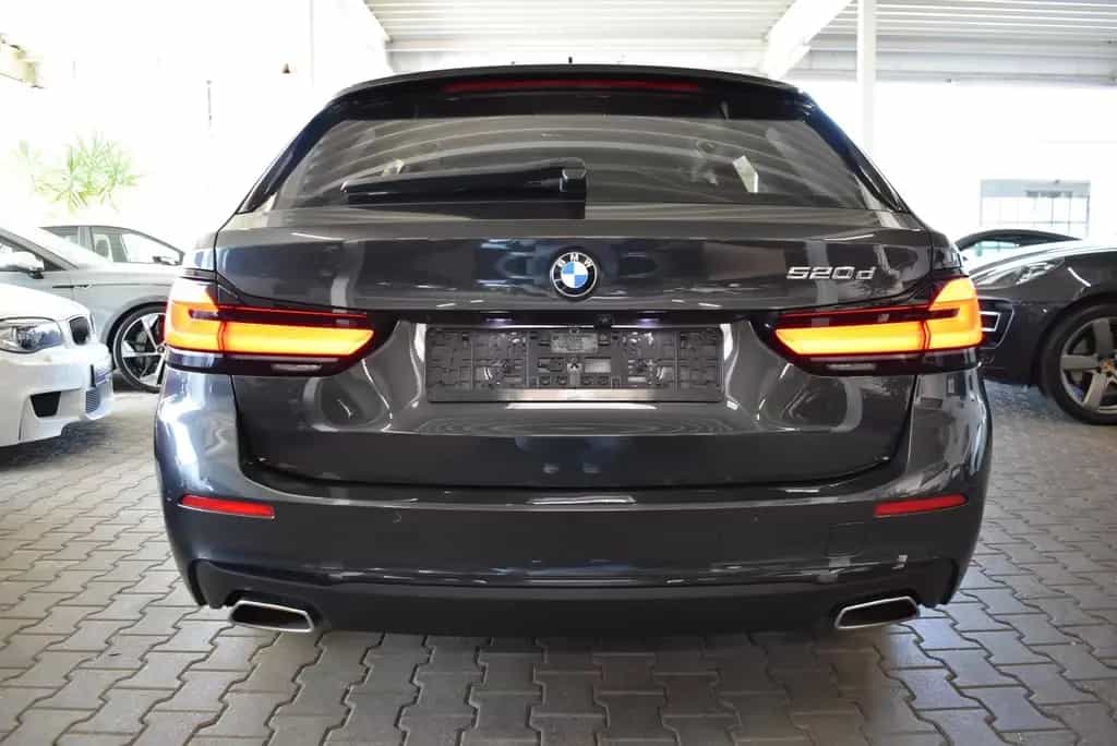 BMW 520 d Mild Hybrid HUD Navi LED Kamera APP 03/2021-photo-4