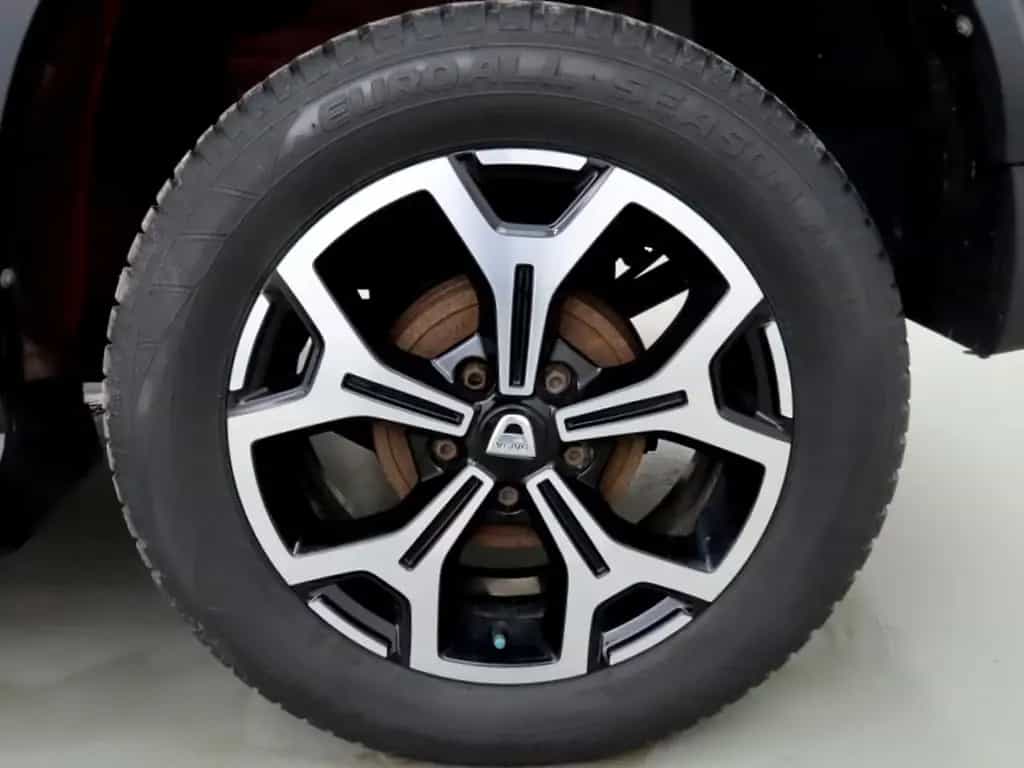 Dacia Duster II TCe 150 4WD Adventure LED+SHZ+Kam 08/2019-photo-6