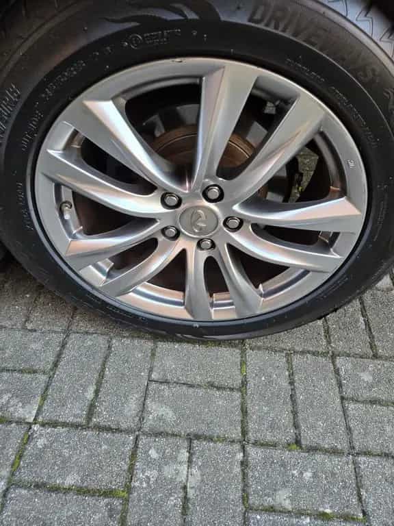 Infiniti Q70 (Hybridabtrieb 364 PS kombiniert) 09/2015-photo-14