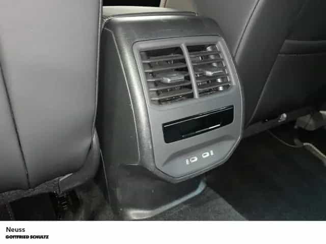 Cupra Formentor TSI DSG NAVI SITZHEIZUNG EINPARKHILFE 01/2024-photo-16