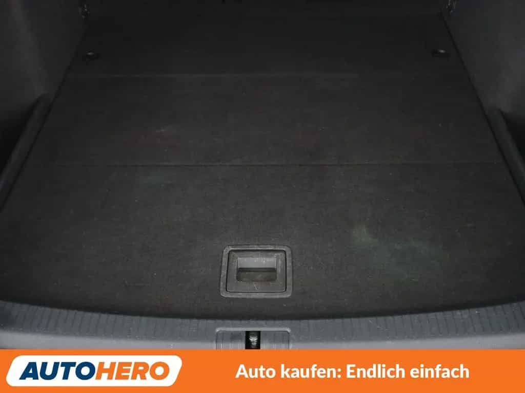 Volkswagen Golf VII 1.0 TSI Join*NAVI*PDC*SHZ*KLIMA* 10/2018-photo-17