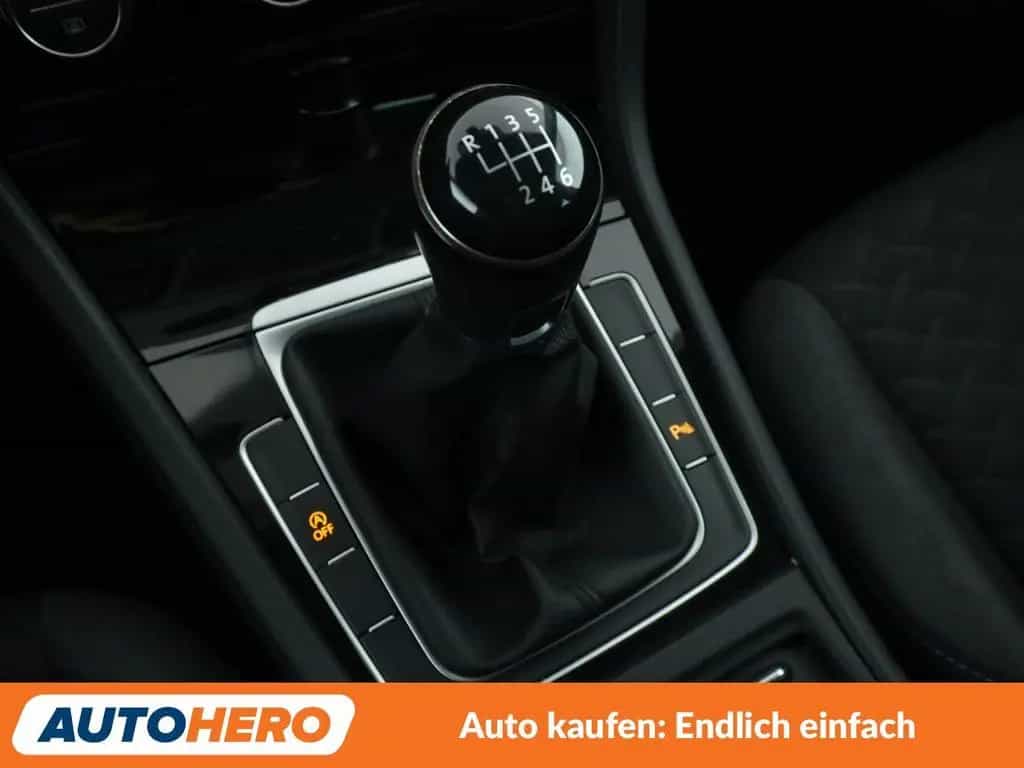 Volkswagen Golf VII 1.0 TSI Join*NAVI*PDC*SHZ*KLIMA* 10/2018-photo-24