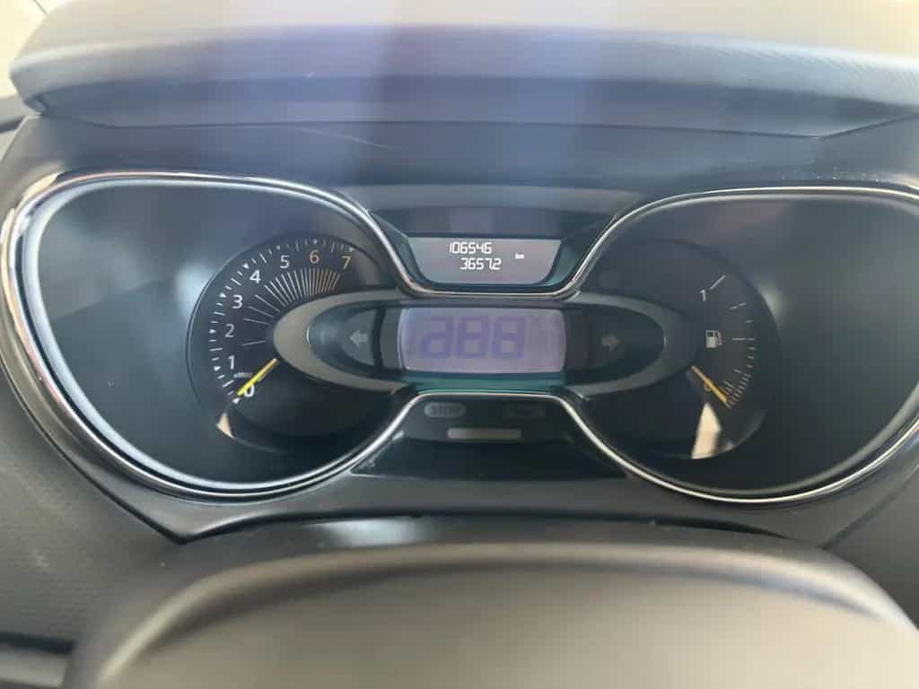 Renault Captur Luxe AHK Tüv Neu 07/2014-photo-16