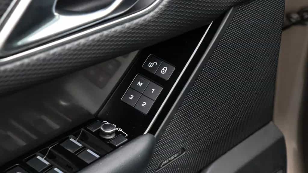 Land Rover Range Rover Rover Velar S, Pano, Meridian, AHK, RFK 07/2018-photo-14