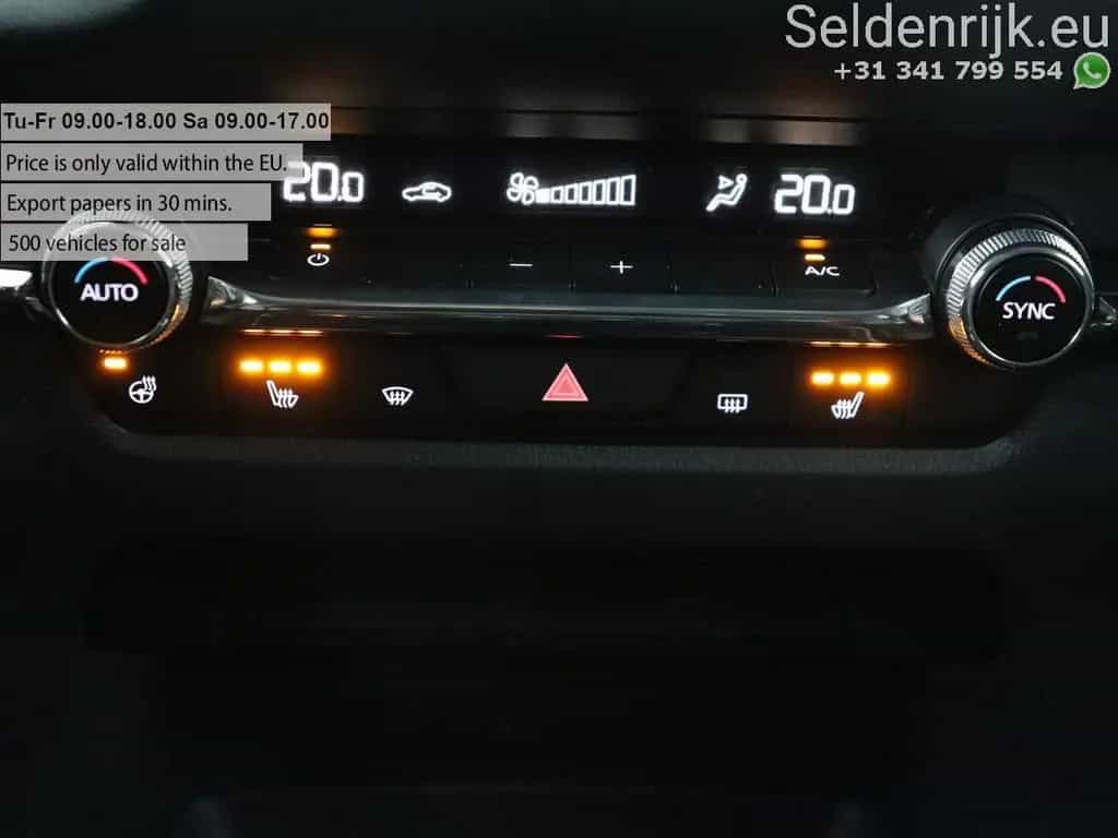 Mazda CX-30 2.0 e-SkyActiv-X M Hybrid Luxury | Leder | 01/2020-photo-30