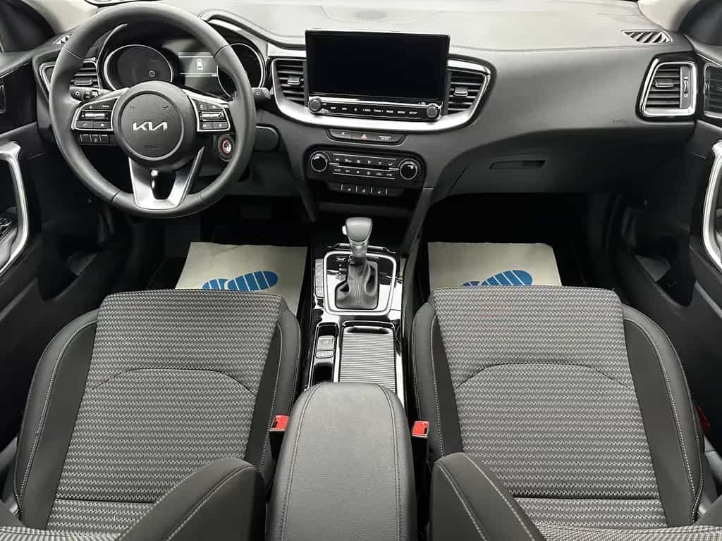 Kia cee'd / Ceed Spirit "1 HAND-NAVI-CAM-SITZH-CAR P 11/2025-photo-11