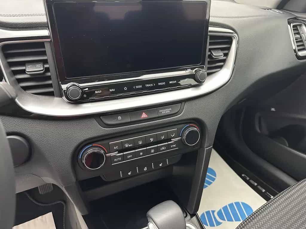 Kia cee'd / Ceed Spirit "1 HAND-NAVI-CAM-SITZH-CAR P 11/2025-photo-16