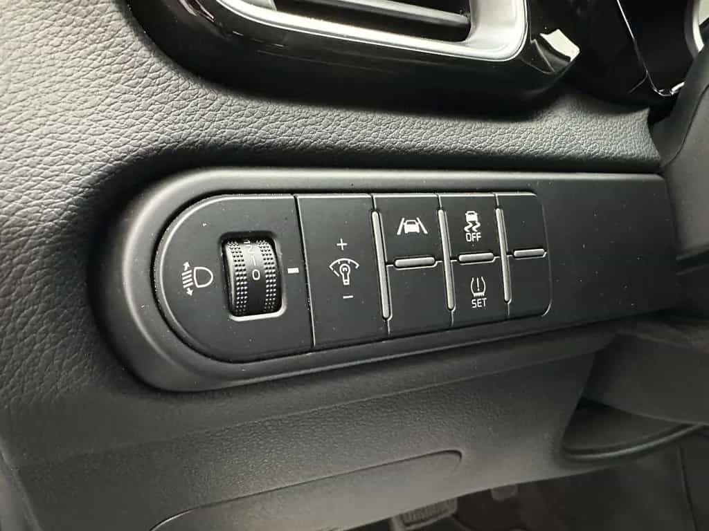 Kia cee'd / Ceed Spirit "1 HAND-NAVI-CAM-SITZH-CAR P 11/2025-photo-18