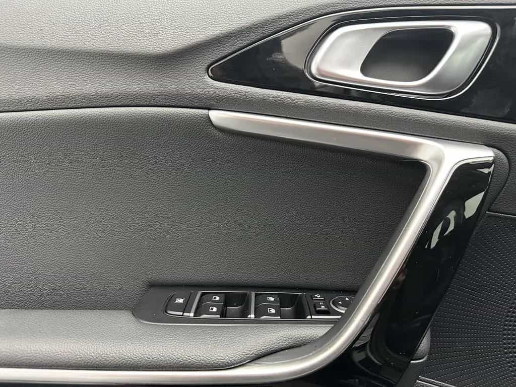 Kia cee'd / Ceed Spirit "1 HAND-NAVI-CAM-SITZH-CAR P 11/2025-photo-19