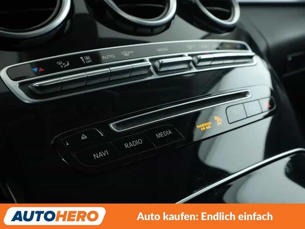 Mercedes-Benz C 180 CGI Avantgarde Aut.*NAVI*LED*PDC*SHZ* 07/2018-photo-23
