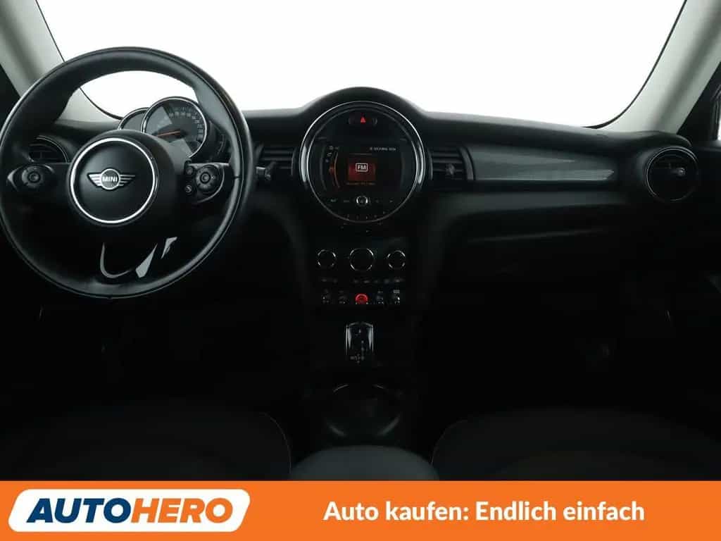 MINI Cooper D *NAVI*CAM*SHZ*KLIMA*ALU* 09/2018-photo-11