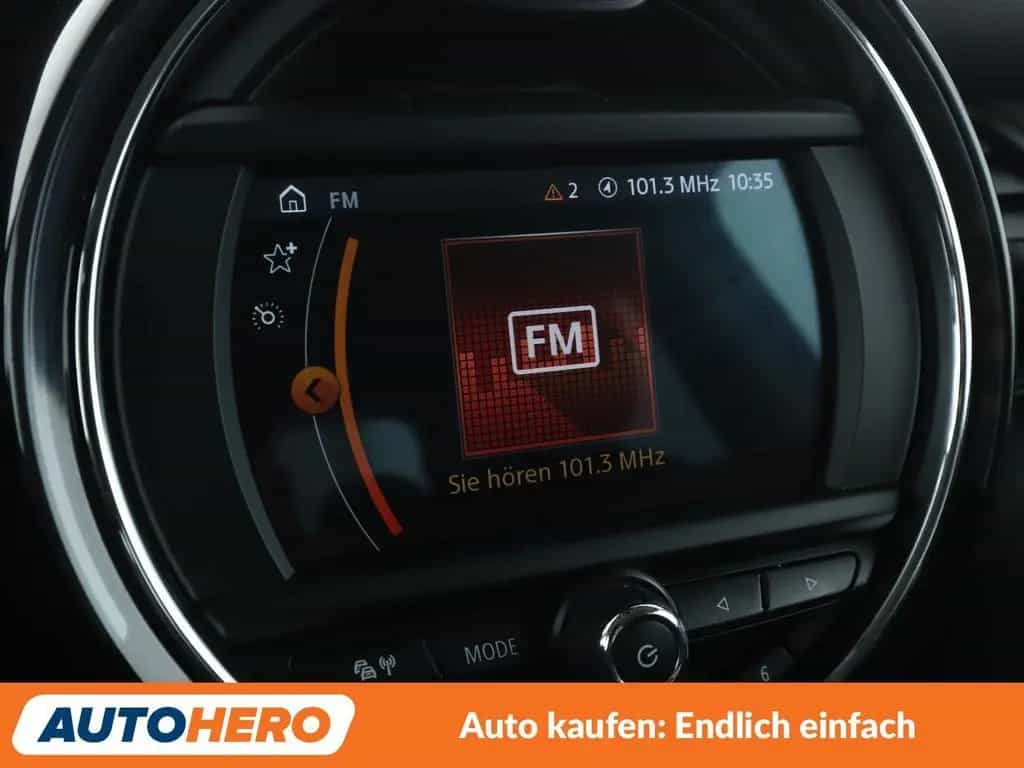 MINI Cooper D *NAVI*CAM*SHZ*KLIMA*ALU* 09/2018-photo-20