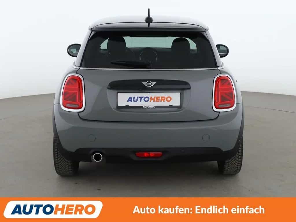 MINI Cooper D *NAVI*CAM*SHZ*KLIMA*ALU* 09/2018-photo-4